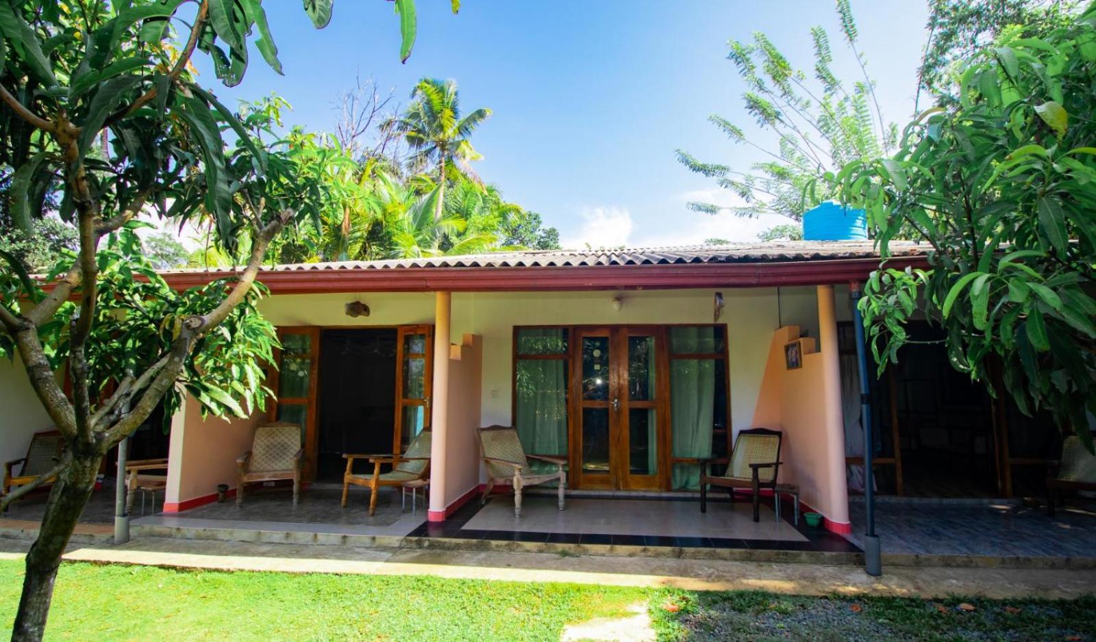 Hilltop Bungalow Mirissa Exterior foto